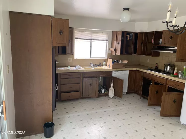 650 John Fremont, Reno, Nevada 89509, 3 Bedrooms Bedrooms, ,2 BathroomsBathrooms,Residential,Residential,John Fremont,250050222
