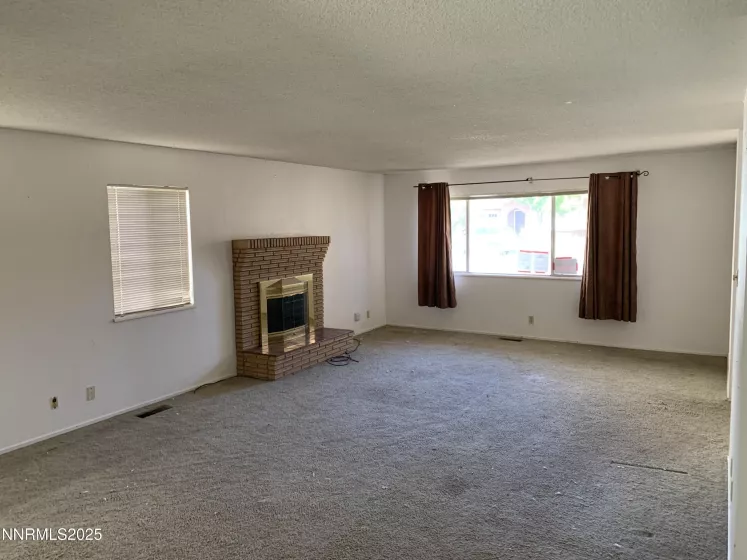 650 John Fremont, Reno, Nevada 89509, 3 Bedrooms Bedrooms, ,2 BathroomsBathrooms,Residential,Residential,John Fremont,250050222