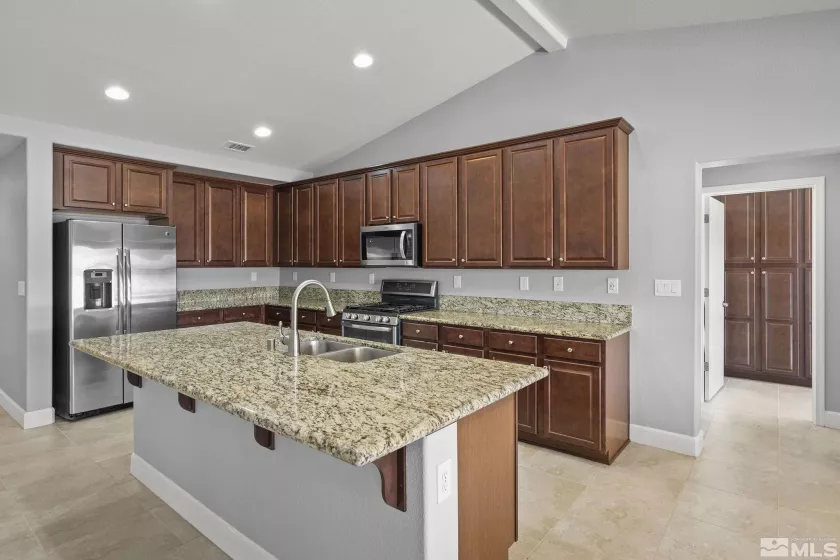 7760 Sonic, Sparks, Nevada 89436, 4 Bedrooms Bedrooms, ,3 BathroomsBathrooms,Residential,Residential,Sonic,250005091