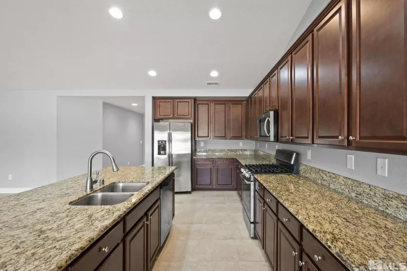 7760 Sonic, Sparks, Nevada 89436, 4 Bedrooms Bedrooms, ,3 BathroomsBathrooms,Residential,Residential,Sonic,250005091