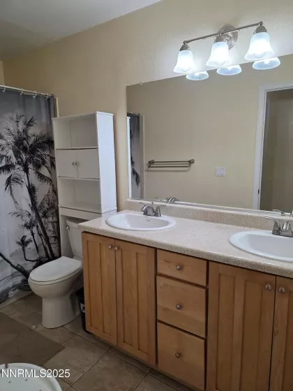 1035 Baywood, Sparks, Nevada 89434, 3 Bedrooms Bedrooms, ,1 BathroomBathrooms,Residential,Residential,Baywood,250050197