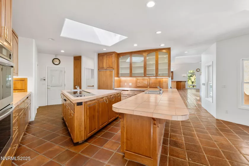 390 Sylvan, Verdi, Nevada 89439, 4 Bedrooms Bedrooms, ,5 BathroomsBathrooms,Residential,Residential,Sylvan,250050202