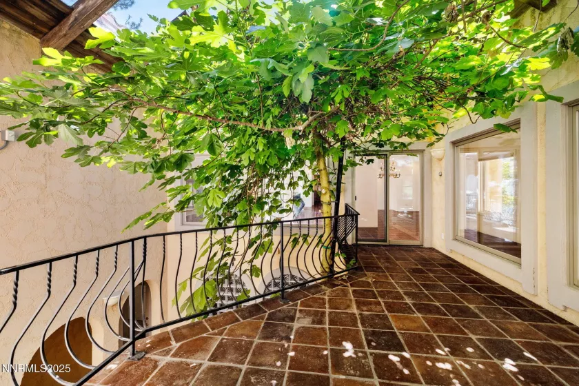 390 Sylvan, Verdi, Nevada 89439, 4 Bedrooms Bedrooms, ,5 BathroomsBathrooms,Residential,Residential,Sylvan,250050202