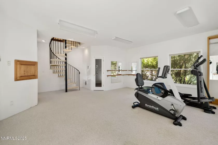 390 Sylvan, Verdi, Nevada 89439, 4 Bedrooms Bedrooms, ,5 BathroomsBathrooms,Residential,Residential,Sylvan,250050202