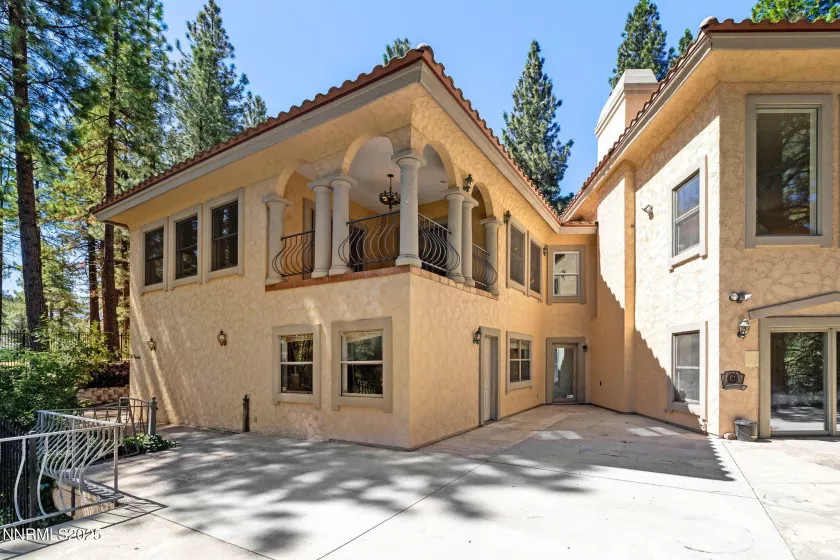390 Sylvan, Verdi, Nevada 89439, 4 Bedrooms Bedrooms, ,5 BathroomsBathrooms,Residential,Residential,Sylvan,250050202