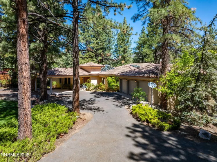 390 Sylvan, Verdi, Nevada 89439, 4 Bedrooms Bedrooms, ,5 BathroomsBathrooms,Residential,Residential,Sylvan,250050202