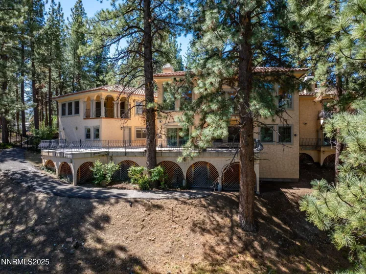 390 Sylvan, Verdi, Nevada 89439, 4 Bedrooms Bedrooms, ,5 BathroomsBathrooms,Residential,Residential,Sylvan,250050202