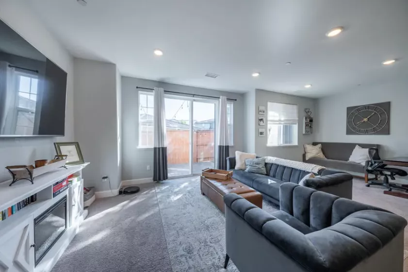 1855 Dark Horse, Reno, Nevada 89521, 3 Bedrooms Bedrooms, ,3 BathroomsBathrooms,Residential,Residential,Dark Horse,250050204