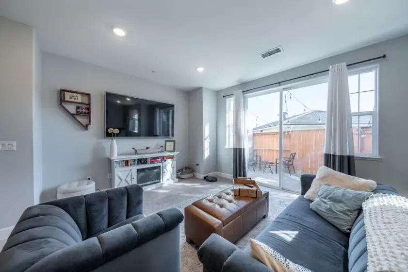 1855 Dark Horse, Reno, Nevada 89521, 3 Bedrooms Bedrooms, ,3 BathroomsBathrooms,Residential,Residential,Dark Horse,250050204