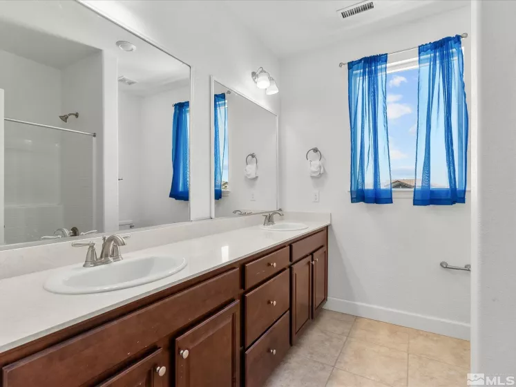 2401 Bridgetown, Sparks, Nevada 89436, 4 Bedrooms Bedrooms, ,4 BathroomsBathrooms,Residential,Residential,Bridgetown,250006500