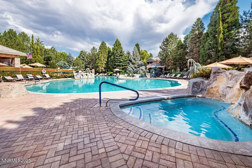 900 Meadows, Reno, Nevada 89521, 2 Bedrooms Bedrooms, ,2 BathroomsBathrooms,Residential,Residential,Meadows,250050206