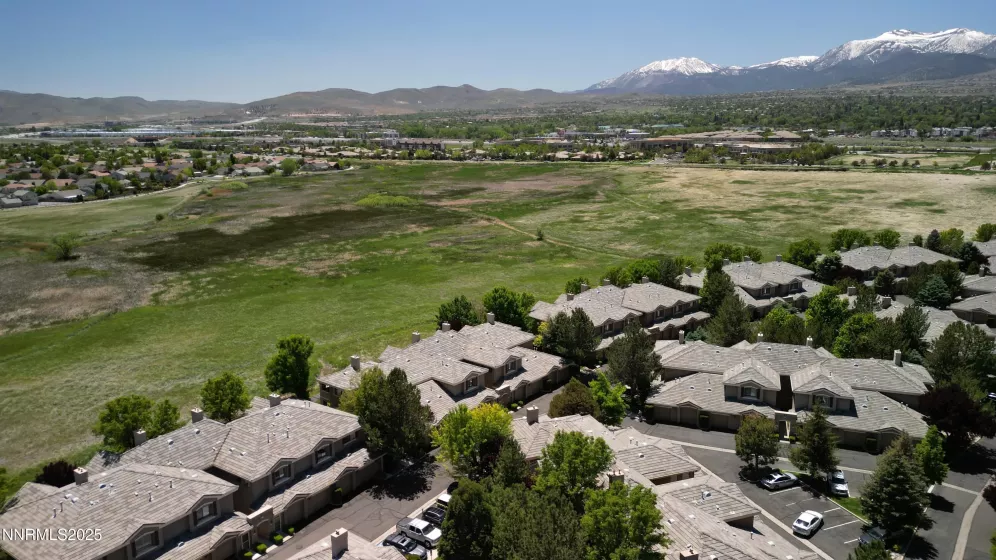 900 Meadows, Reno, Nevada 89521, 2 Bedrooms Bedrooms, ,2 BathroomsBathrooms,Residential,Residential,Meadows,250050206