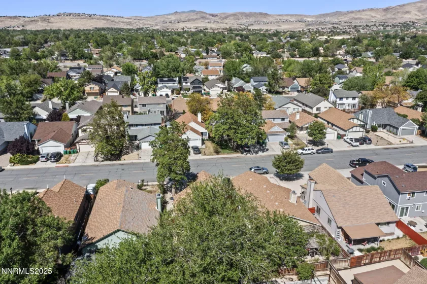1821 Fargo, Sparks, Nevada 89434, 3 Bedrooms Bedrooms, ,2 BathroomsBathrooms,Residential,Residential,Fargo,250050227