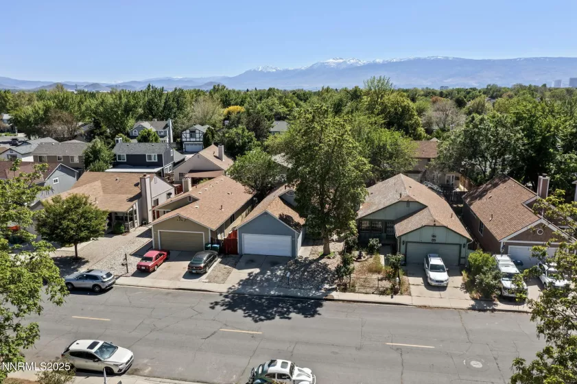 1821 Fargo, Sparks, Nevada 89434, 3 Bedrooms Bedrooms, ,2 BathroomsBathrooms,Residential,Residential,Fargo,250050227