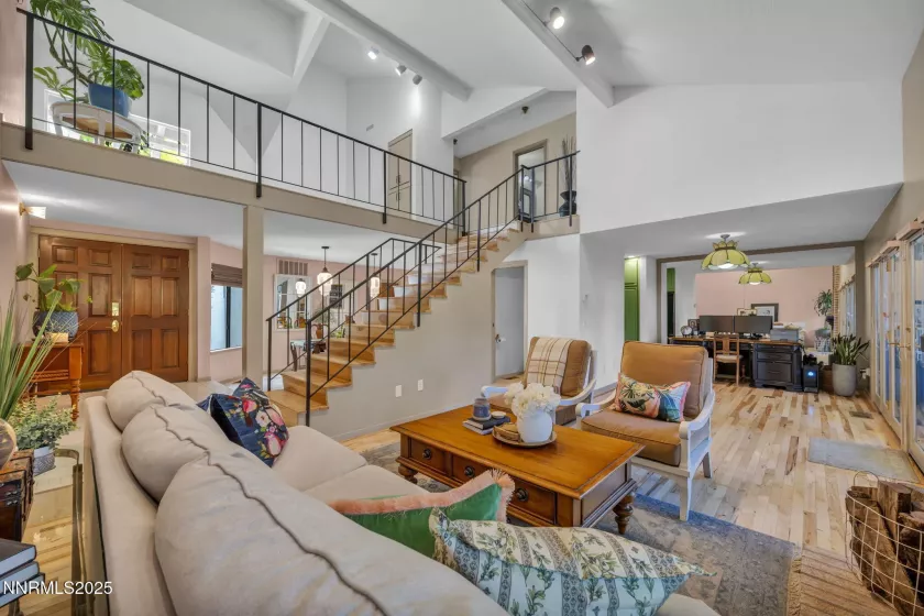 4307 Clyde, Reno, Nevada 89509, 2 Bedrooms Bedrooms, ,3 BathroomsBathrooms,Residential,Residential,Clyde,250050229