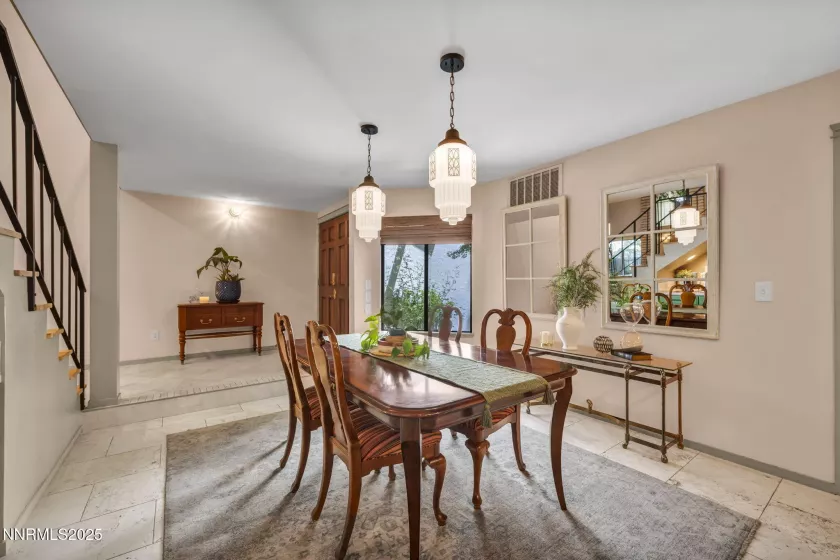 4307 Clyde, Reno, Nevada 89509, 2 Bedrooms Bedrooms, ,3 BathroomsBathrooms,Residential,Residential,Clyde,250050229