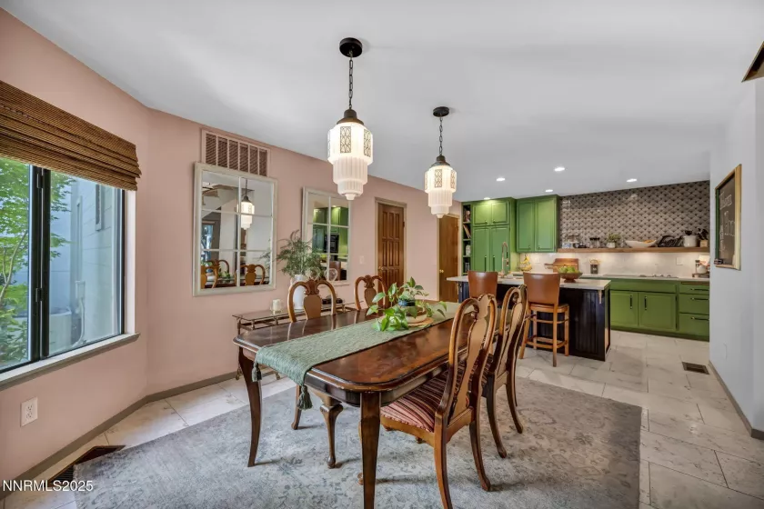 4307 Clyde, Reno, Nevada 89509, 2 Bedrooms Bedrooms, ,3 BathroomsBathrooms,Residential,Residential,Clyde,250050229