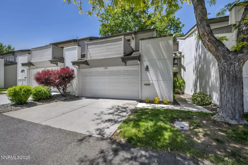 4307 Clyde, Reno, Nevada 89509, 2 Bedrooms Bedrooms, ,3 BathroomsBathrooms,Residential,Residential,Clyde,250050229