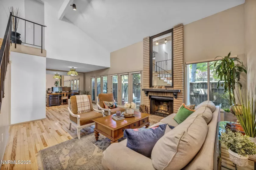 4307 Clyde, Reno, Nevada 89509, 2 Bedrooms Bedrooms, ,3 BathroomsBathrooms,Residential,Residential,Clyde,250050229