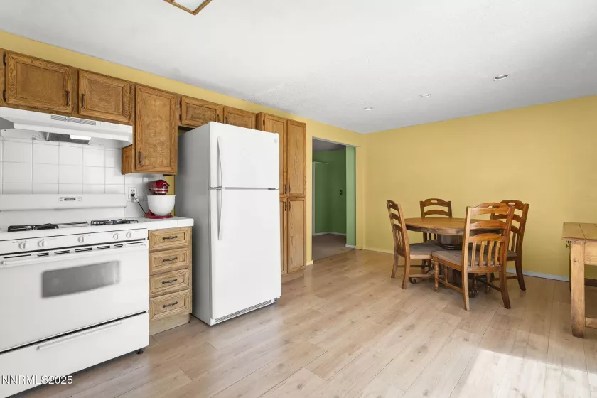 12 Patterson, Sparks, Nevada 89436, 3 Bedrooms Bedrooms, ,2 BathroomsBathrooms,Residential,Residential,Patterson,250050245