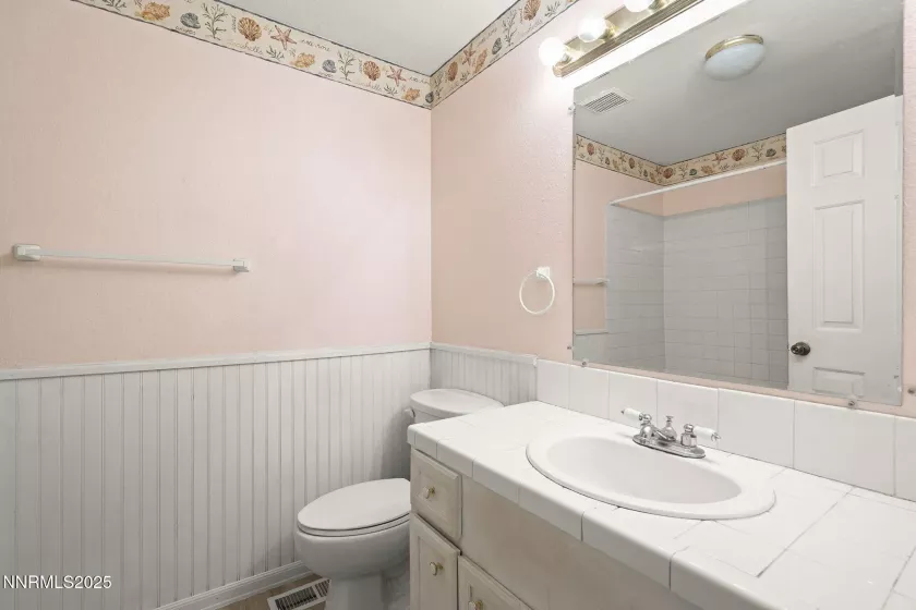 12 Patterson, Sparks, Nevada 89436, 3 Bedrooms Bedrooms, ,2 BathroomsBathrooms,Residential,Residential,Patterson,250050245