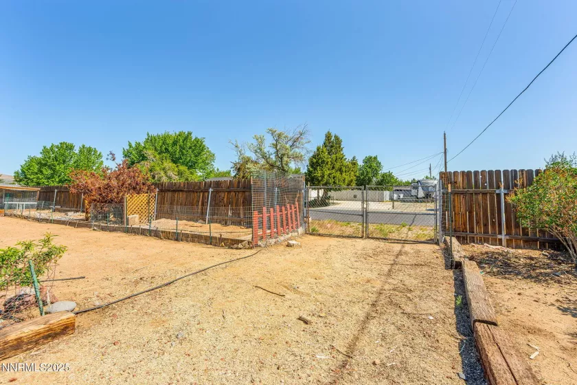 12 Patterson, Sparks, Nevada 89436, 3 Bedrooms Bedrooms, ,2 BathroomsBathrooms,Residential,Residential,Patterson,250050245