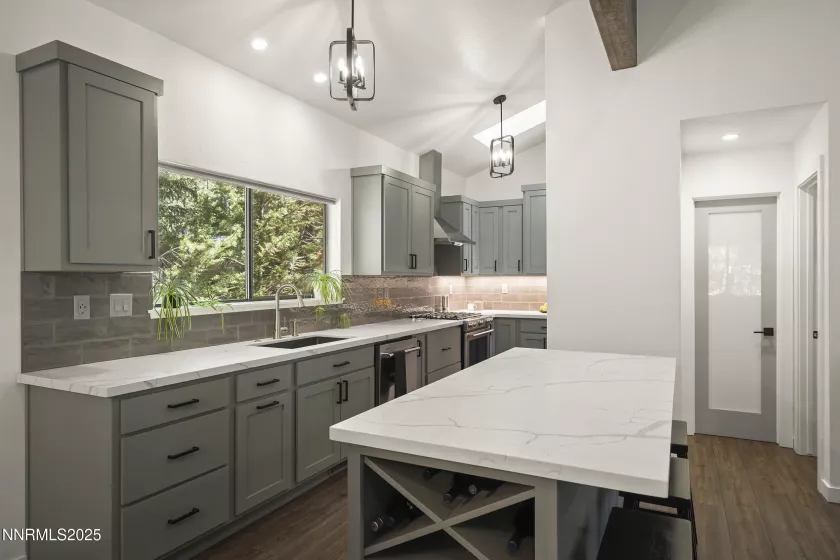 1000 Lakeshore, Incline Village, Nevada 89451, 3 Bedrooms Bedrooms, ,3 BathroomsBathrooms,Residential,Residential,Lakeshore,250050253