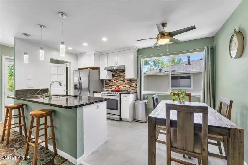 5030 Tahiti, Reno, Nevada 89502, 2 Bedrooms Bedrooms, ,1 BathroomBathrooms,Residential,Residential,Tahiti,250050251