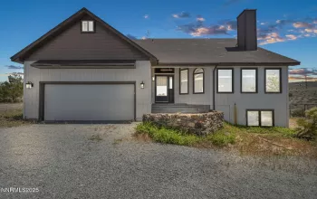 670 Valle Verde, Sparks, Nevada 89441, 3 Bedrooms Bedrooms, ,3 BathroomsBathrooms,Residential,Residential,Valle Verde,250050254