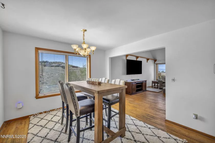 670 Valle Verde, Sparks, Nevada 89441, 3 Bedrooms Bedrooms, ,3 BathroomsBathrooms,Residential,Residential,Valle Verde,250050254