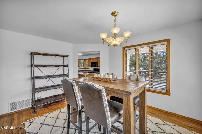670 Valle Verde, Sparks, Nevada 89441, 3 Bedrooms Bedrooms, ,3 BathroomsBathrooms,Residential,Residential,Valle Verde,250050254