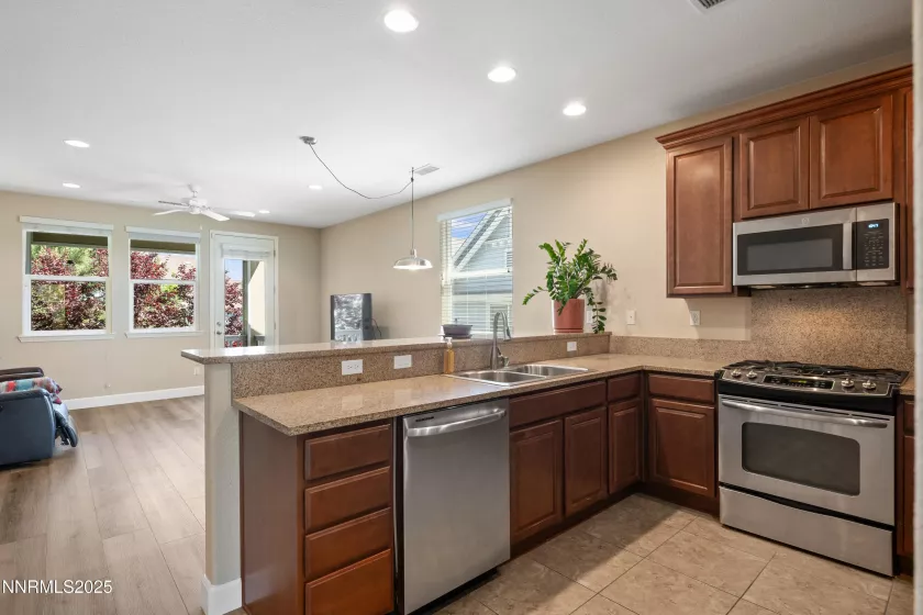 225 Lafayette, Reno, Nevada 89509, 3 Bedrooms Bedrooms, ,3 BathroomsBathrooms,Residential,Residential,Lafayette,250050255