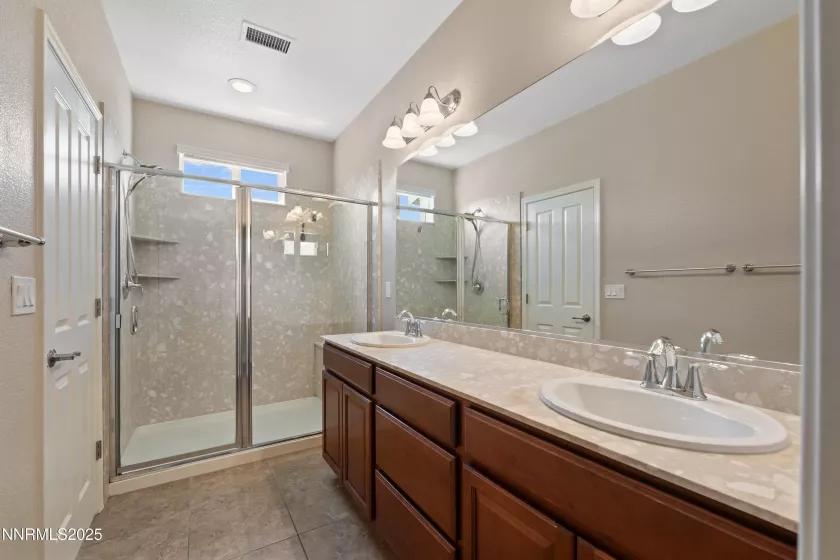 225 Lafayette, Reno, Nevada 89509, 3 Bedrooms Bedrooms, ,3 BathroomsBathrooms,Residential,Residential,Lafayette,250050255