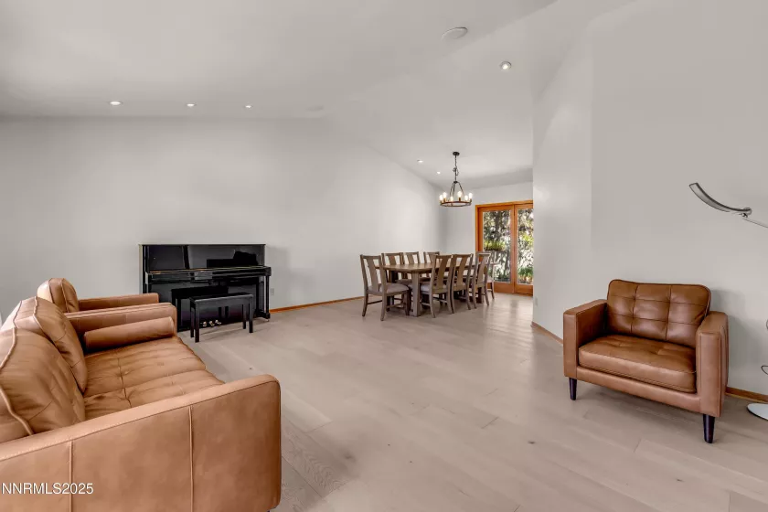 2593 Chaparral, Reno, Nevada 89509, 3 Bedrooms Bedrooms, ,3 BathroomsBathrooms,Residential,Residential,Chaparral,250050256
