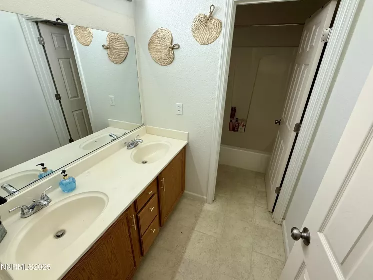 1224 Mountain Rose, Fernley, Nevada 89408, 3 Bedrooms Bedrooms, ,2 BathroomsBathrooms,Residential,Residential,Mountain Rose,250050259