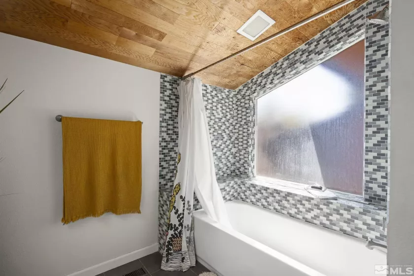 1963 Villa, Reno, Nevada 89509, 2 Bedrooms Bedrooms, ,3 BathroomsBathrooms,Residential,Residential,Villa,250006486