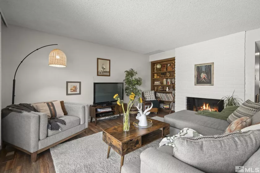 1963 Villa, Reno, Nevada 89509, 2 Bedrooms Bedrooms, ,3 BathroomsBathrooms,Residential,Residential,Villa,250006486
