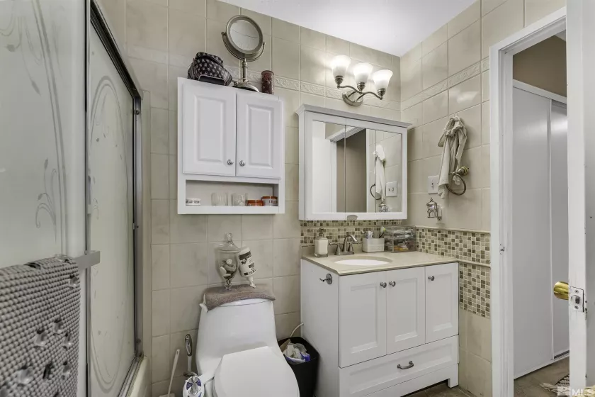 1064 Bradley, Sparks, Nevada 89434, 2 Bedrooms Bedrooms, ,2 BathroomsBathrooms,Residential,Residential,Bradley,250006531
