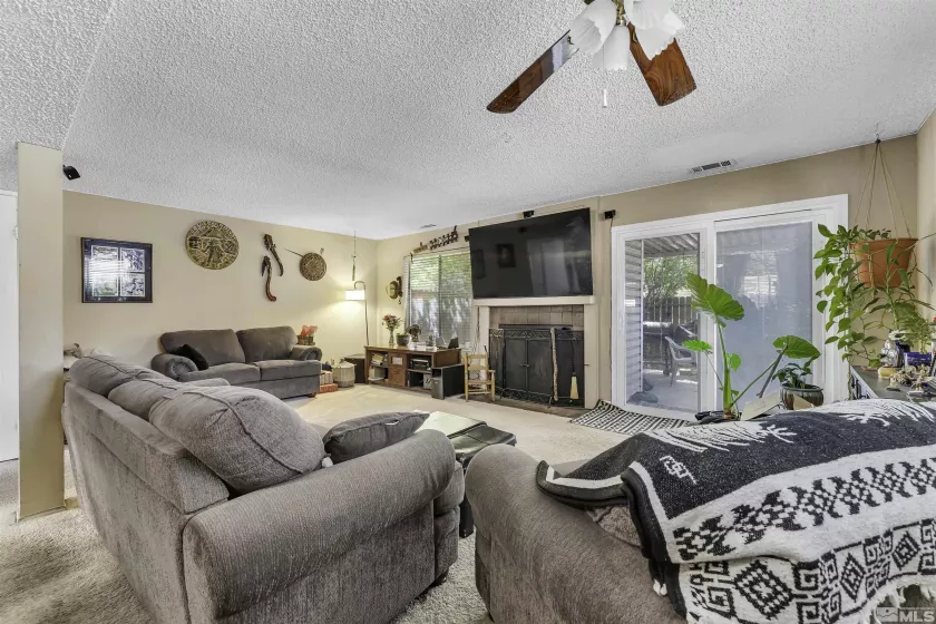 1064 Bradley, Sparks, Nevada 89434, 2 Bedrooms Bedrooms, ,2 BathroomsBathrooms,Residential,Residential,Bradley,250006531