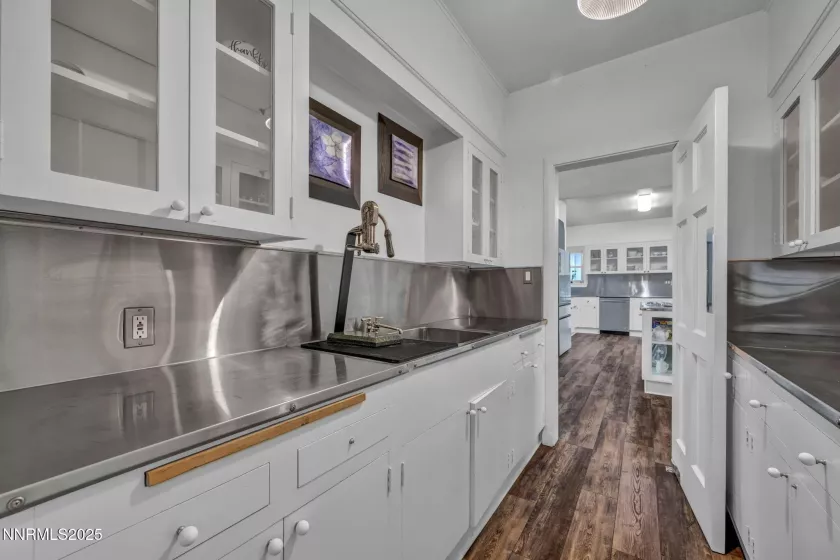 125 Greenridge, Reno, Nevada 89509, 6 Bedrooms Bedrooms, ,7 BathroomsBathrooms,Residential,Residential,Greenridge,250050264