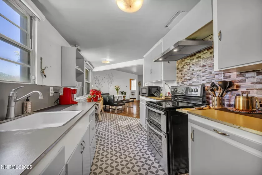 125 Greenridge, Reno, Nevada 89509, 6 Bedrooms Bedrooms, ,7 BathroomsBathrooms,Residential,Residential,Greenridge,250050264
