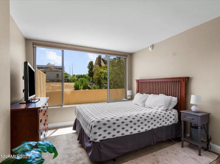 280 Island, Reno, Nevada 89501, 1 Bedroom Bedrooms, ,2 BathroomsBathrooms,Residential,Residential,Island,250050274