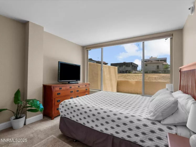 280 Island, Reno, Nevada 89501, 1 Bedroom Bedrooms, ,2 BathroomsBathrooms,Residential,Residential,Island,250050274