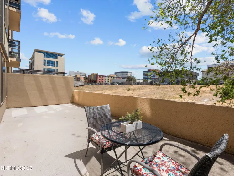 280 Island, Reno, Nevada 89501, 1 Bedroom Bedrooms, ,2 BathroomsBathrooms,Residential,Residential,Island,250050274