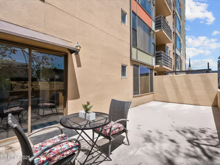 280 Island, Reno, Nevada 89501, 1 Bedroom Bedrooms, ,2 BathroomsBathrooms,Residential,Residential,Island,250050274