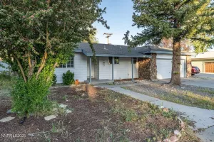 201 Carson Meadow, Carson City, Nevada 89701, 3 Bedrooms Bedrooms, ,2 BathroomsBathrooms,Residential,Residential,Carson Meadow,250050285
