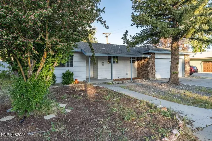 201 Carson Meadow, Carson City, Nevada 89701, 3 Bedrooms Bedrooms, ,2 BathroomsBathrooms,Residential,Residential,Carson Meadow,250050285