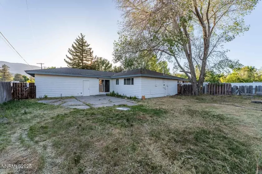 201 Carson Meadow, Carson City, Nevada 89701, 3 Bedrooms Bedrooms, ,2 BathroomsBathrooms,Residential,Residential,Carson Meadow,250050285