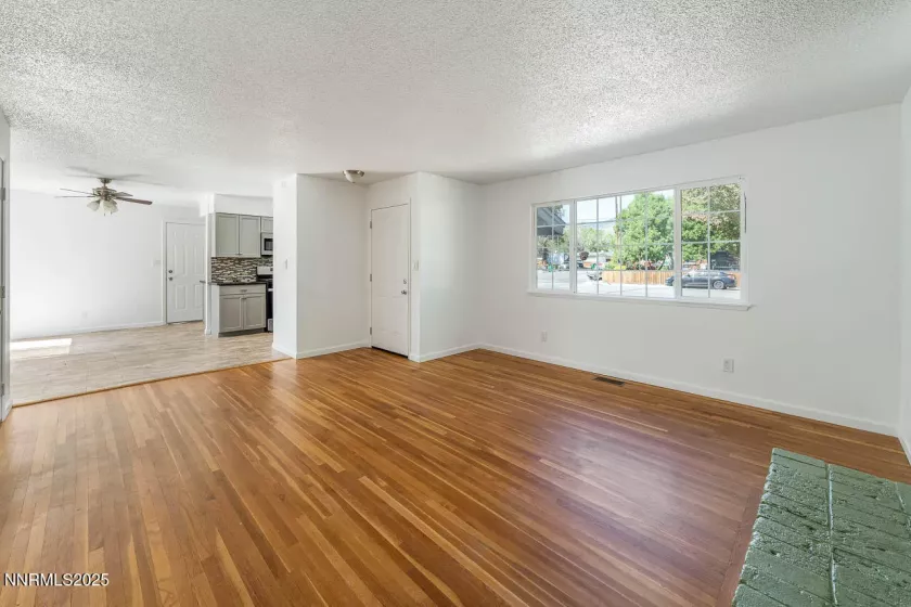 201 Carson Meadow, Carson City, Nevada 89701, 3 Bedrooms Bedrooms, ,2 BathroomsBathrooms,Residential,Residential,Carson Meadow,250050285