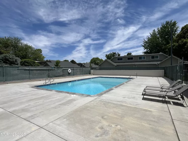 1702 London, Sparks, Nevada 89431, 2 Bedrooms Bedrooms, ,2 BathroomsBathrooms,Residential,Residential,London,250050307